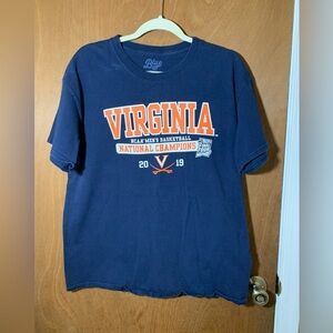 Men’s Virginia NCAA Basketball National Champions T-Shirt, size Large.